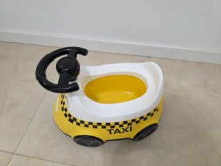 Orinal con forma de coche