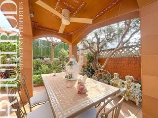Chalet en venta en Pinemar-Can Cornet en Pineda de Mar