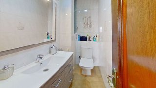 Piso en venta en Creu de Barberà en Sabadell