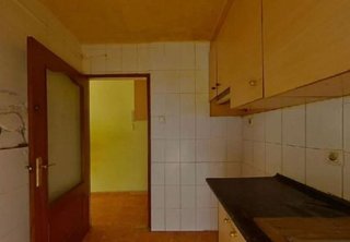 Piso en venta en Les Planes en Hospitalet de Llobregat, L´