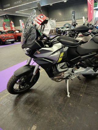 Moto Guzzi Stelvio Gris/Violeta