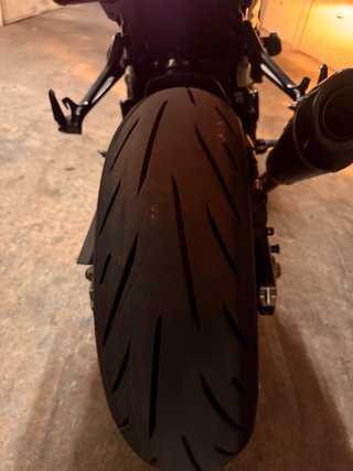 Suzuki GSXS 750 Naked Azul A2