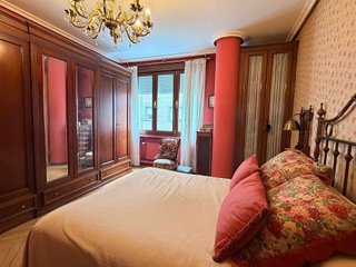 Piso en venta en La Villa - Bazuelo en Mieres