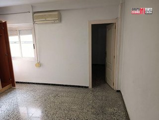 Piso en venta en Benalúa en Alicante