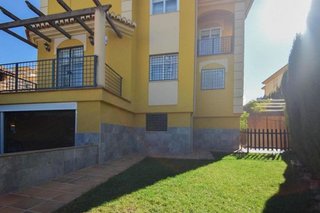 Chalet en venta en Zubia (La)