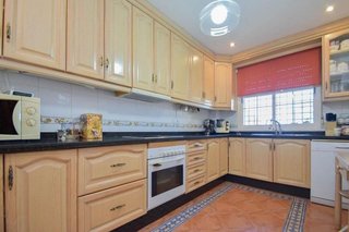 Chalet en venta en Zubia (La)