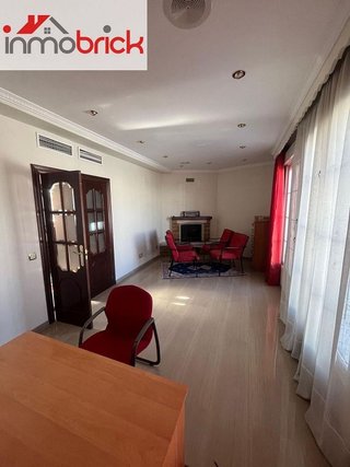 Chalet en venta en Lucena