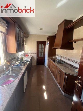 Chalet en venta en Lucena