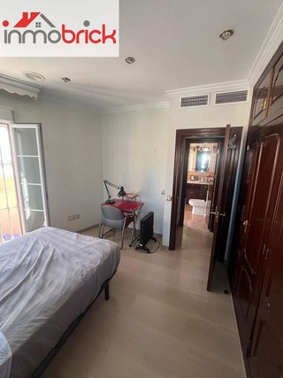 Chalet en venta en Lucena