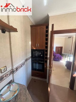 Chalet en venta en Lucena