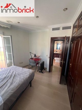 Chalet en venta en Lucena