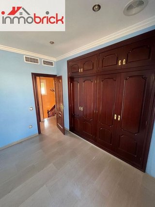 Chalet en venta en Lucena