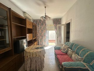 Casa adosada en venta en Sanlúcar la Mayor