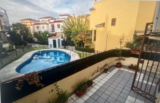 Casa adosada en venta en Ogíjares