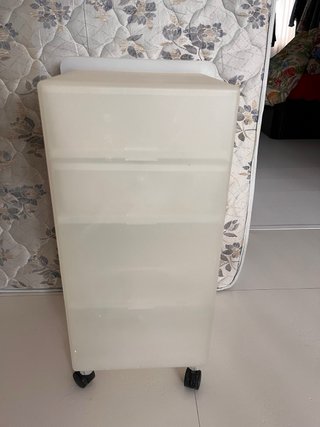 Cajonera blanca con ruedas Alto 65 cms x x 35