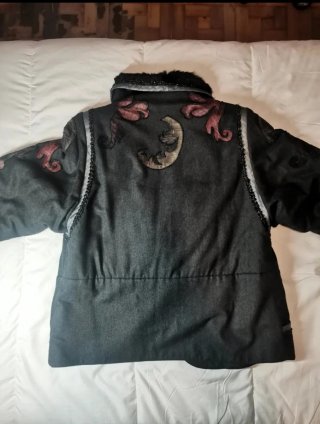 Chaqueta elegante con detalles