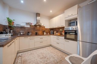 Piso en venta en Eixample Nord – La Devesa en Girona
