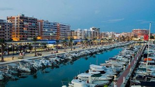 Casa adosada en venta en Centro en Santa Pola