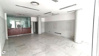 Local comercial en alquiler en Buenavista - El Cristo en Oviedo