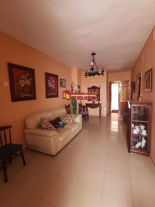 Casa adosada en venta en Écija