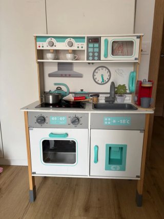 Cocina infantil de madera