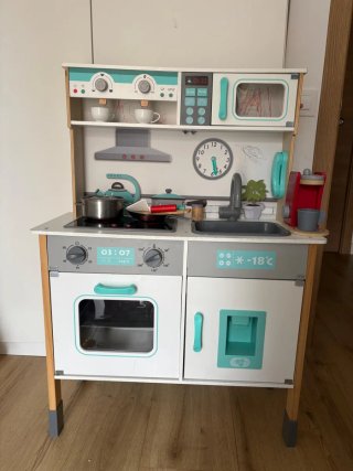 Cocina infantil de madera