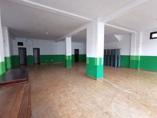 Local comercial en alquiler en Betanzos