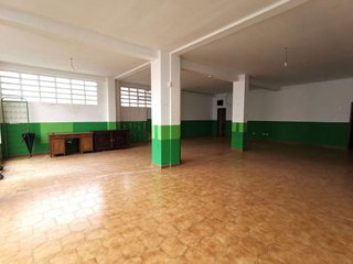 Local comercial en alquiler en Betanzos
