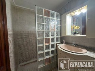 Piso en venta en La Torre en Valencia