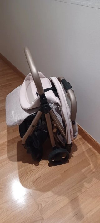 Silla de paseo Peg Perego rosa