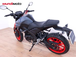 YAMAHA MT 125