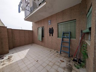 Piso en venta en Linares