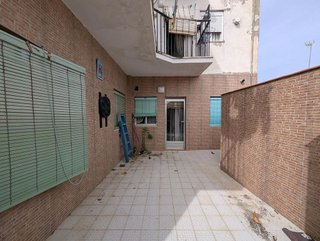 Piso en venta en Linares