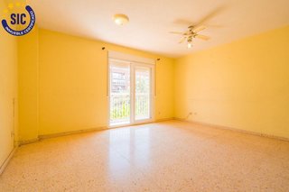Piso en venta en La Malva-rosa en Valencia