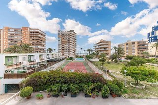 Piso en venta en Playa de San Juan en Alicante