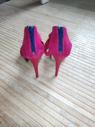 Sandalias tacón fucsia talla 35