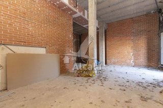 Local comercial en venta en San Isidro - Los Almendros en Alcalá de Henares