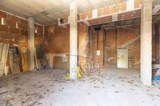 Local comercial en venta en San Isidro - Los Almendros en Alcalá de Henares