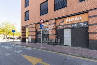 Local comercial en venta en San Isidro - Los Almendros en Alcalá de Henares