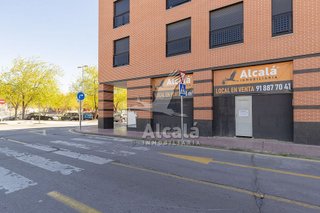 Local comercial en venta en San Isidro - Los Almendros en Alcalá de Henares