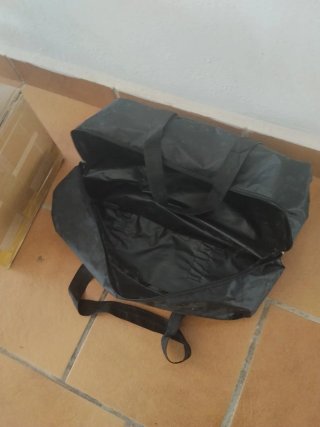 Barco cebador pesca con mando