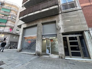 Oficina en alquiler en Singuerlín - Can Franquesa - Les Oliveres en Santa Coloma de Gramanet