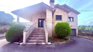 Chalet en venta en San Cibrao das Viñas