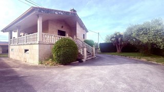 Chalet en venta en San Cibrao das Viñas