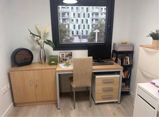 Conjunto de escritorio y mueble
