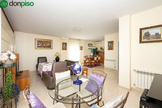 Chalet en venta en Zubia (La)