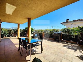 Chalet en venta en Premià de Dalt