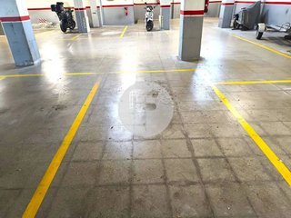 Garaje en venta en Ca n'Aurell en Terrassa