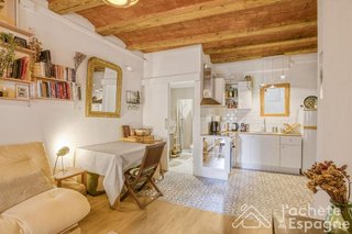 Piso en venta en El Raval en Barcelona