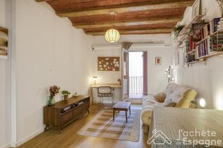 Piso en venta en El Raval en Barcelona